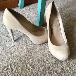 Gianni Bini Nude Heels